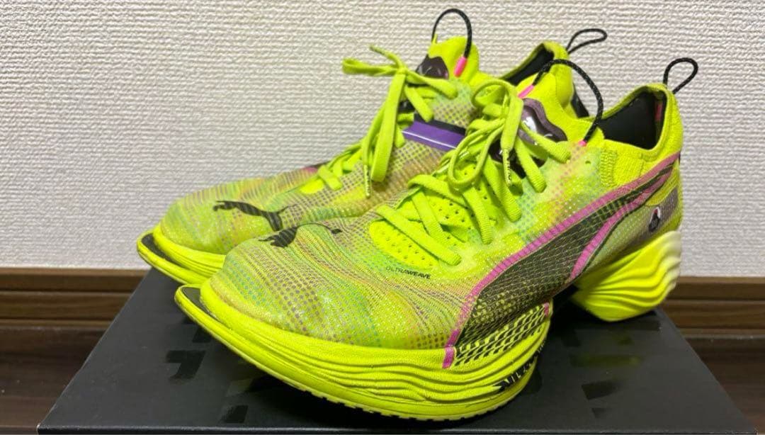 PUMAランニングシューズ　FAST-R 27.5cm
