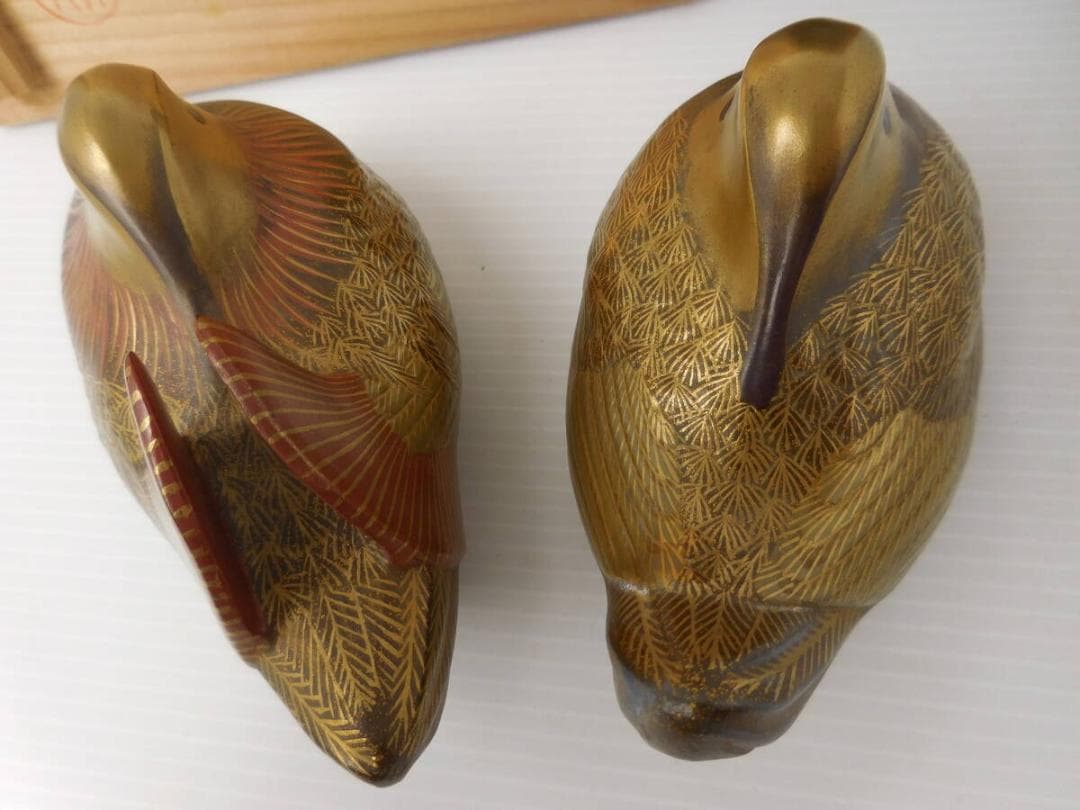 象彦　陶器製　鴛鴦（おしどり）の置物