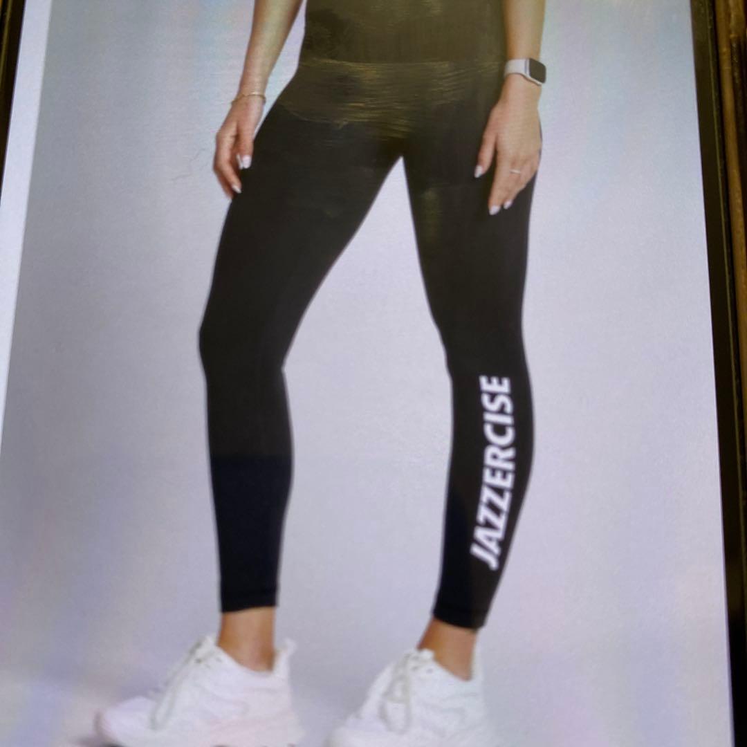 ジャザサイズ　レギンスSサイズ　新作　完売品　ブラック