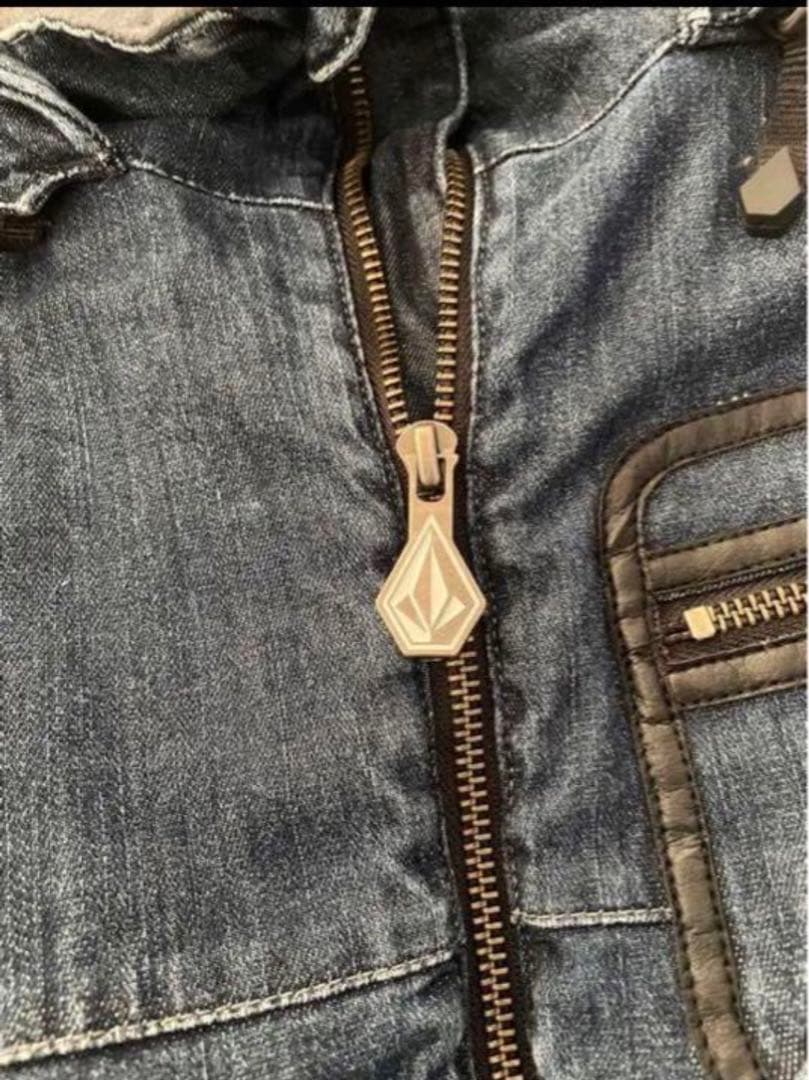 ボルコム　ボードウェア　スノーボードウェア