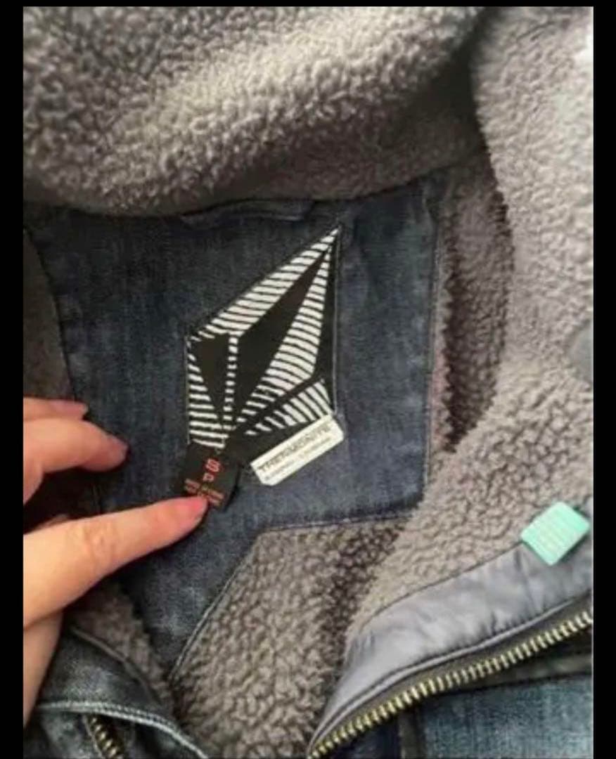 ボルコム　ボードウェア　スノーボードウェア