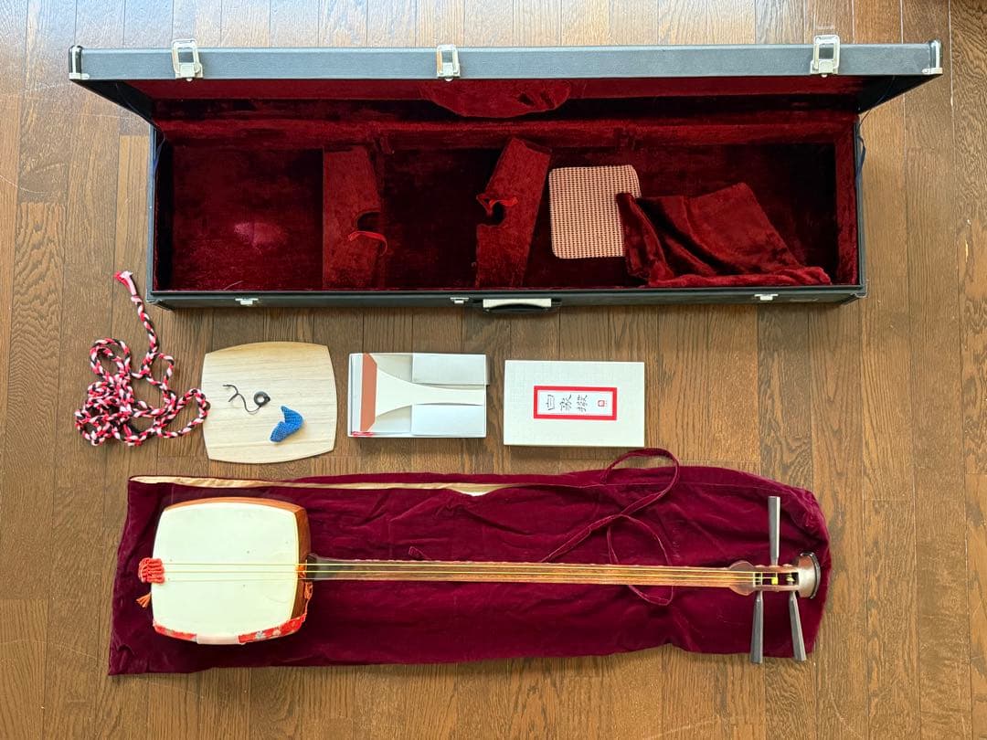 三線 ケース付き 付属品あり　ジャンク