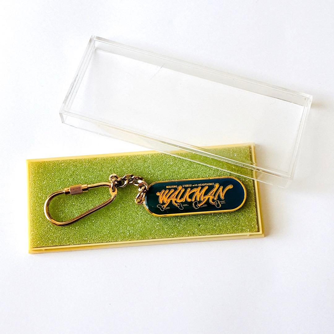 【希少】WALKMAN ウォークマン　キーホルダー　昭和レトロ