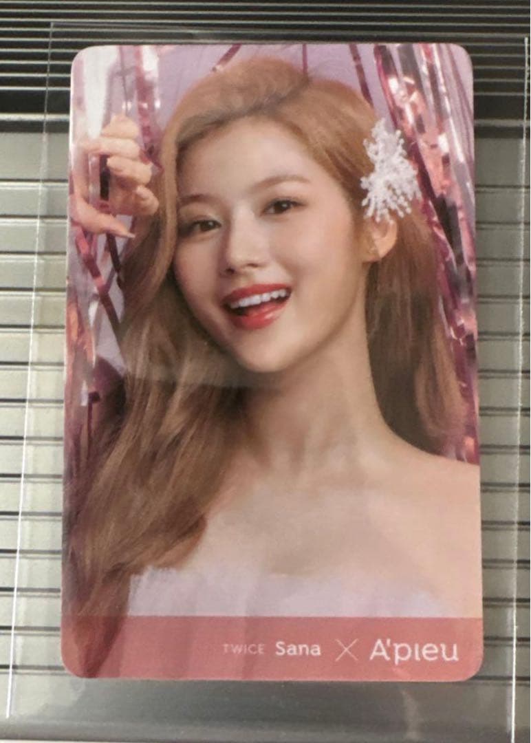 アピュー　Apieu サナ　ダヒョン　トレカ　TWICE SANA DAHYUN
