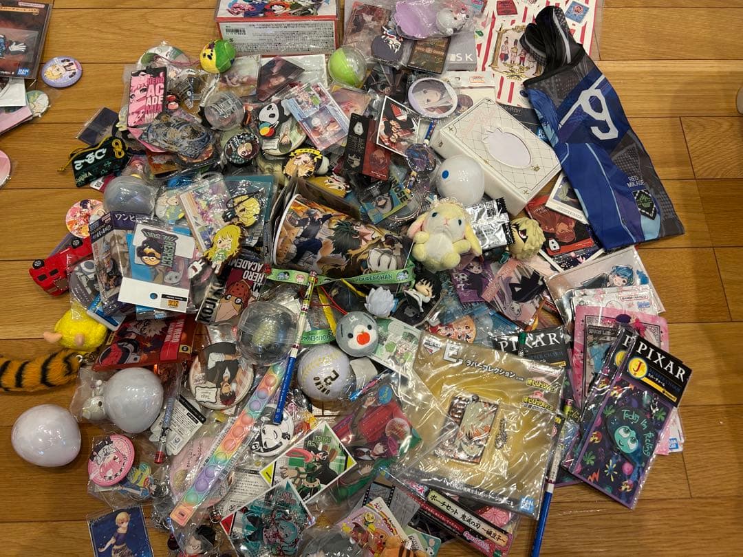 アニメグッズ　ノンジャンル　まとめ売り　約630点　大量