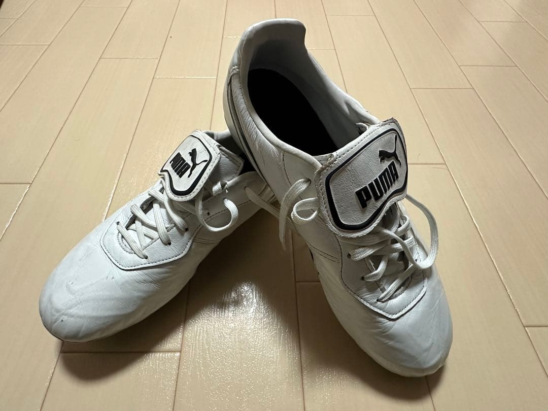 PUMA KING ホワイト サッカーシューズ
