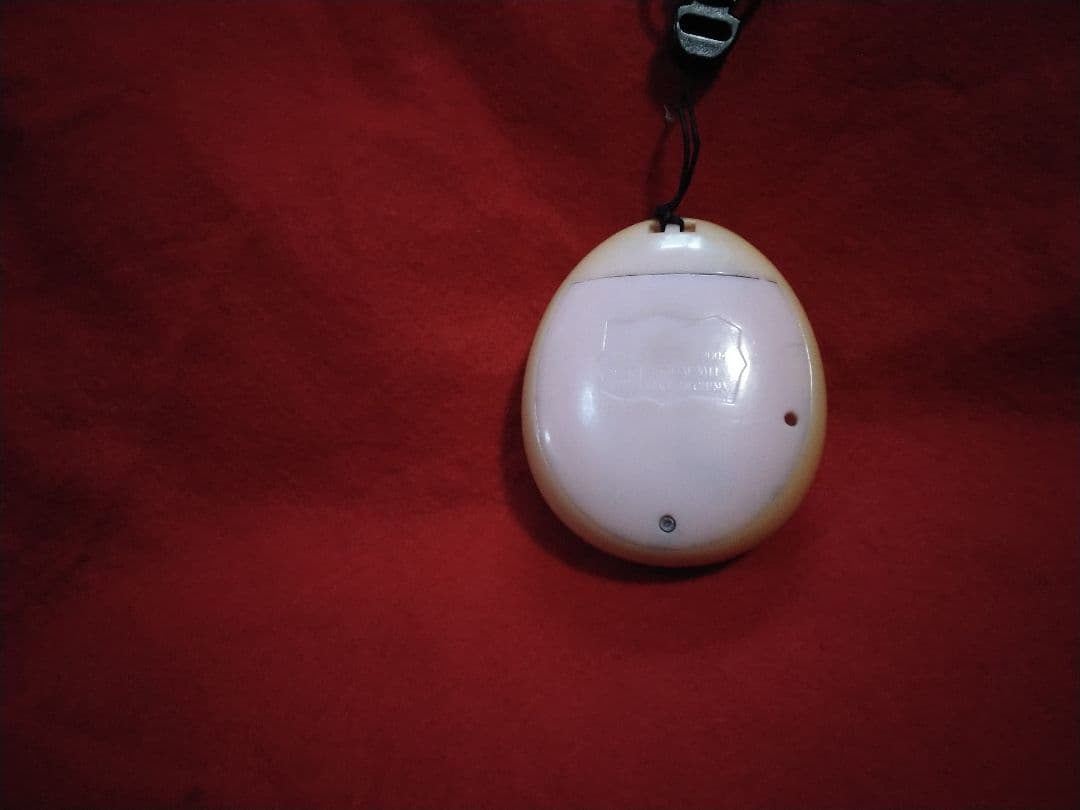 【希少】◆たまごっちiDL◆2011年製◆【ピンク色】◆動作.音良好◆色褪せあり