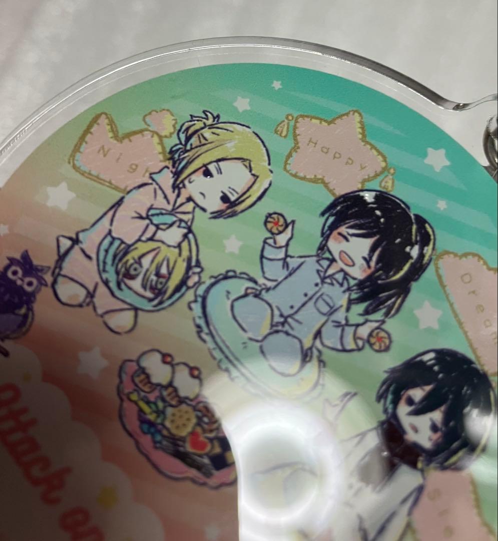 【2個セット】進撃の巨人 グラフアート アクリルキーホルダー／お泊り会ver.