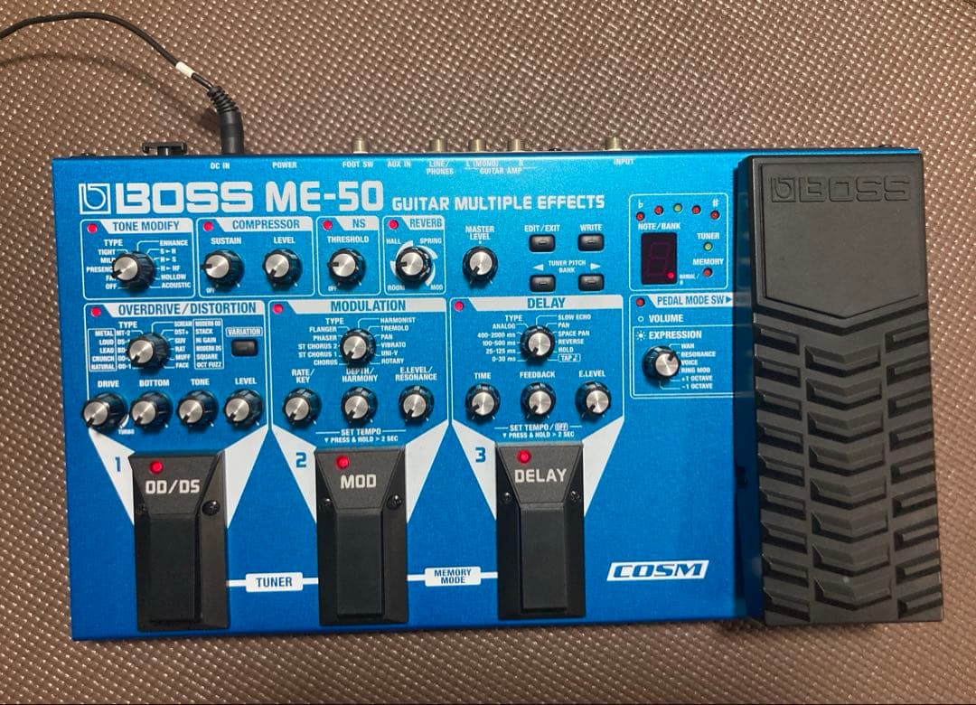 【美品】BOSS ME-50 マルチエフェクター 電源ケーブル付 動作確認済