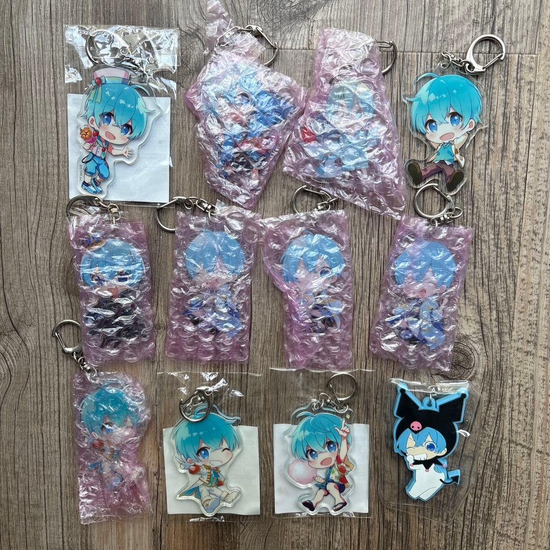 すとぷり　ころんくん　アクリルキーホルダー　ラバーキーホルダー　サンリオ