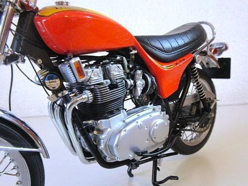 特価 MINICHAMPS (1/12) ライアンフ Hurricane X75