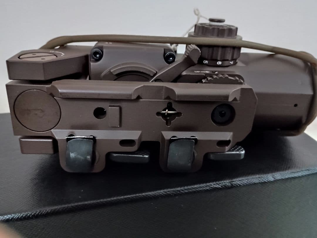 ELCAN Specter DRタイプ 1-4x可変倍率 スコープ FDE DX