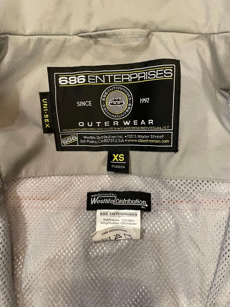 686 シックスエイトシックス　スノーボードウェア スキーウェア