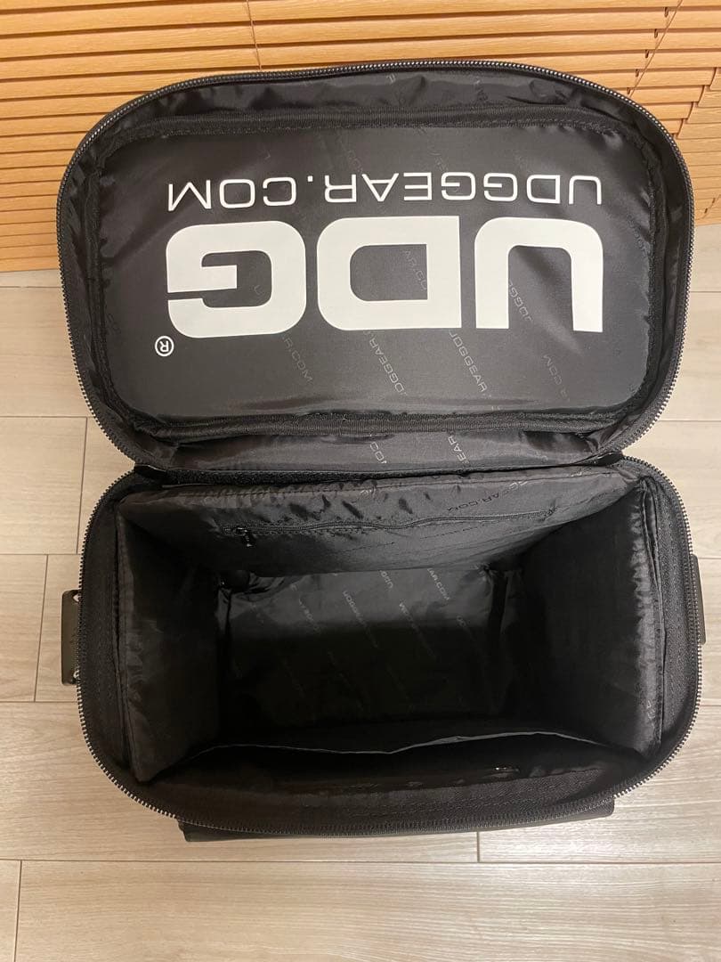 UDG レコードバッグ 黒 キャスター付き