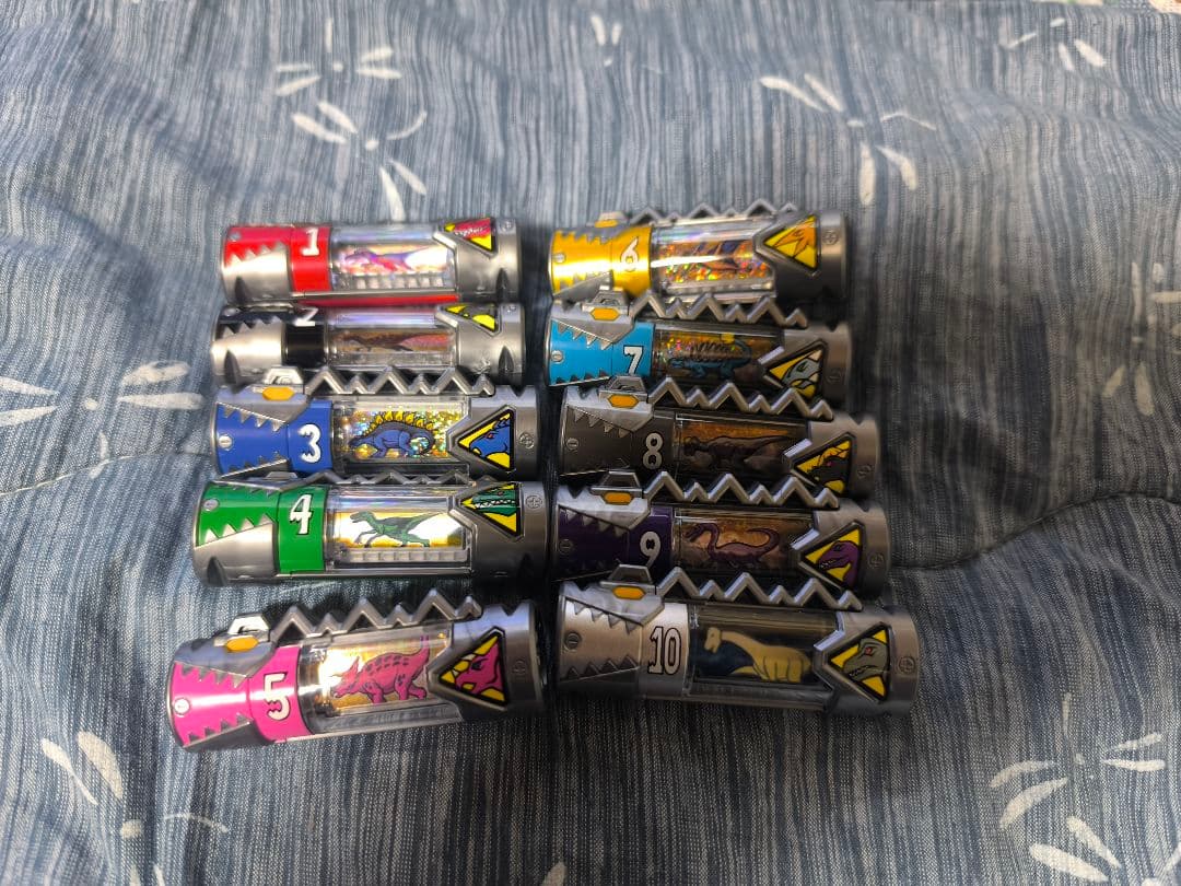 ギガガブリボルバー　MEMORIAL EDITION　獣電池セットdx