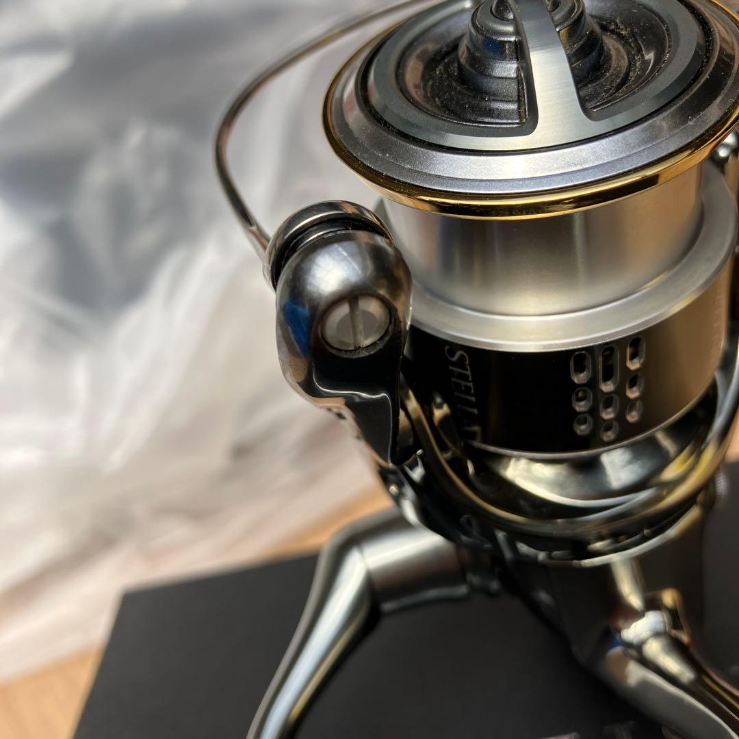 １８STELLA C2500SHGスピニングリール 箱付き