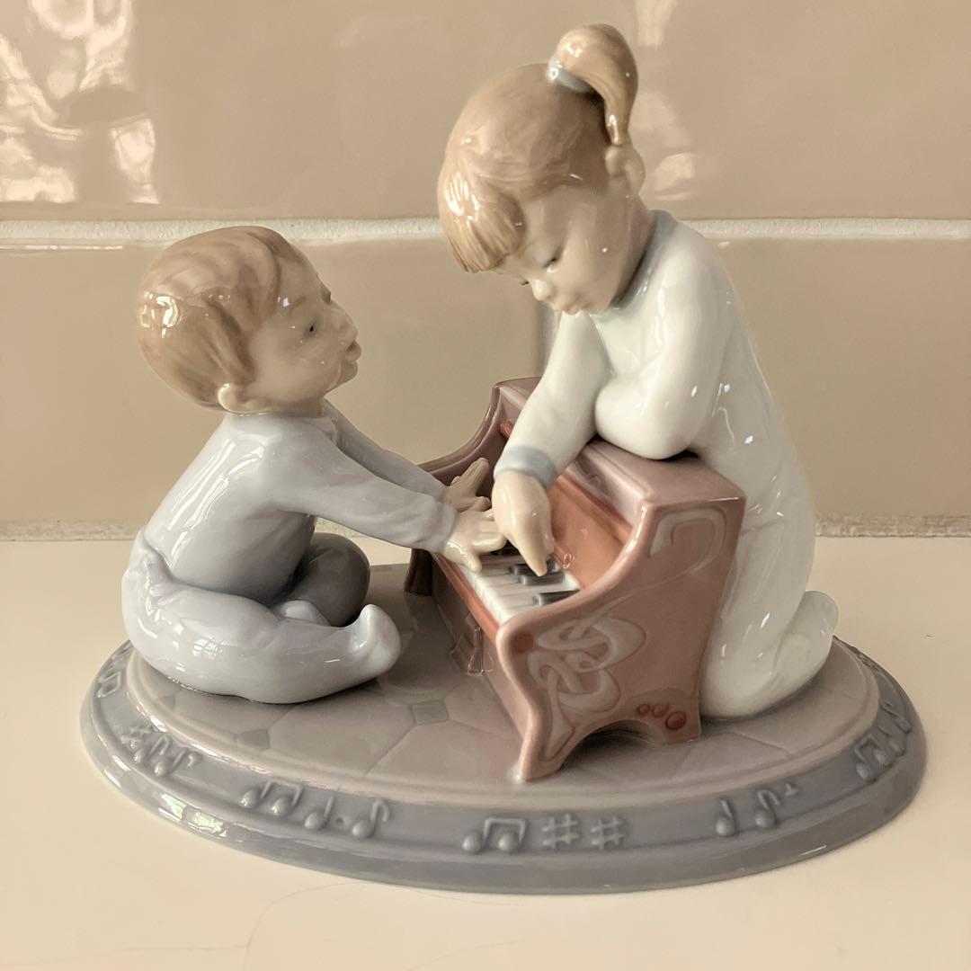 リヤドロ LLADRO   人形　最初はドレミ　#8292