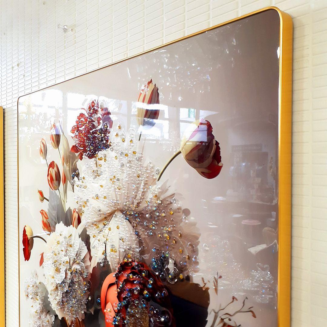 輸入雑貨　『赤い薔薇とロゼッタ』　天然水晶石　クリスタルアート　ゴールドフレーム