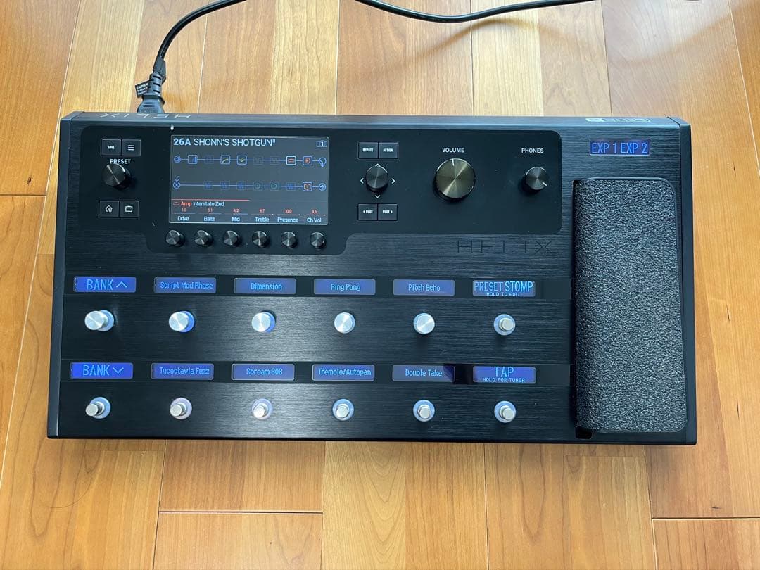 Line 6 Helix Floor (Reunion Bluesケース付き)