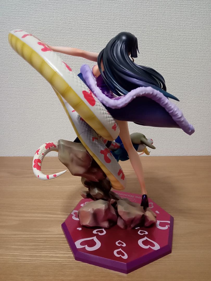 ※開封品 POPワンピース “A×MAXIMUM” “海賊女帝”ボア・ハンコック