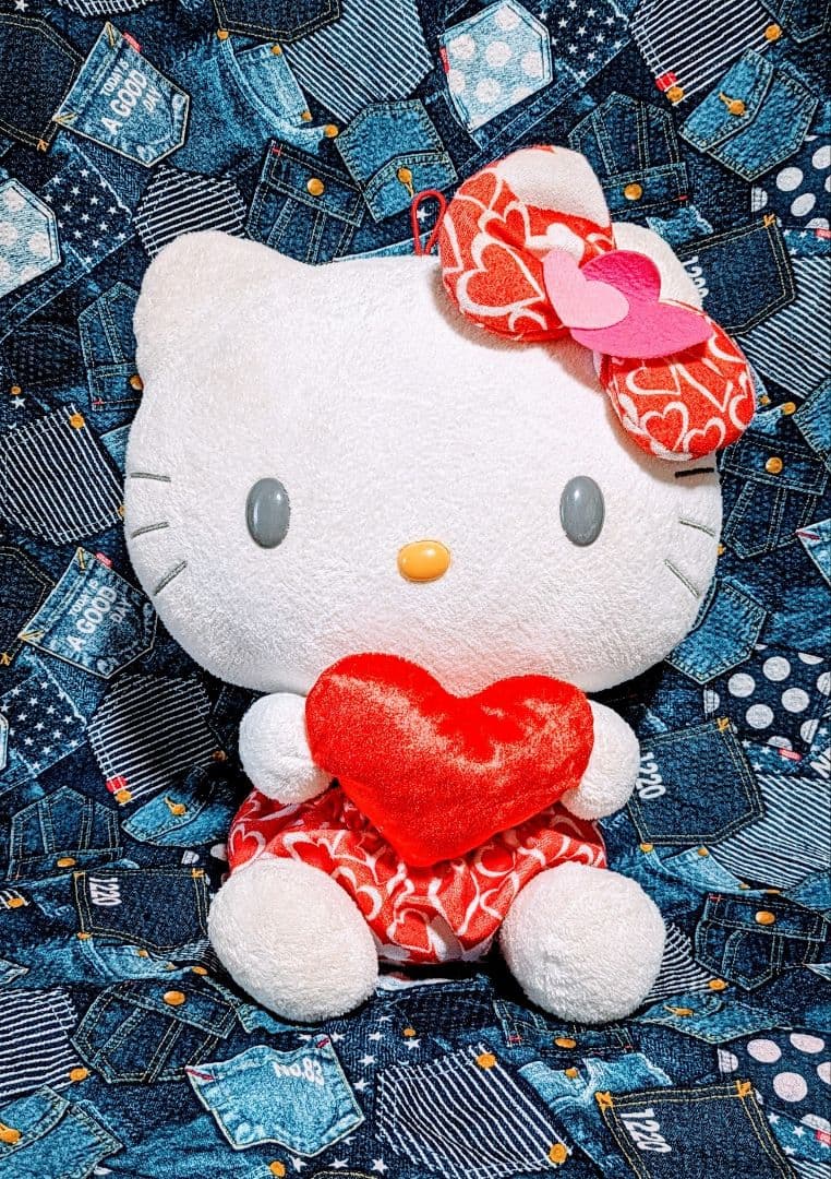 希少♡サンリオ♡キティ♡赤色ハートクッション♡BIGぬいぐるみ＆カラフルバーニー