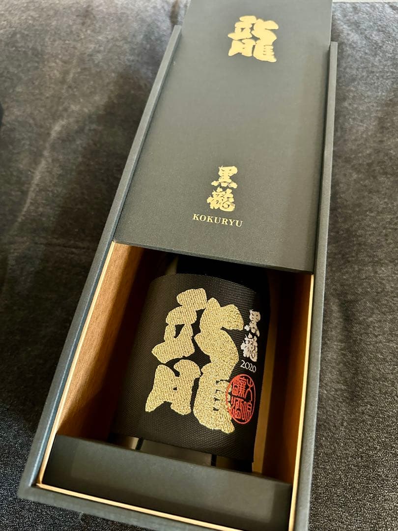 黒龍　龍　五十周年記念酒（限定品）　720ml