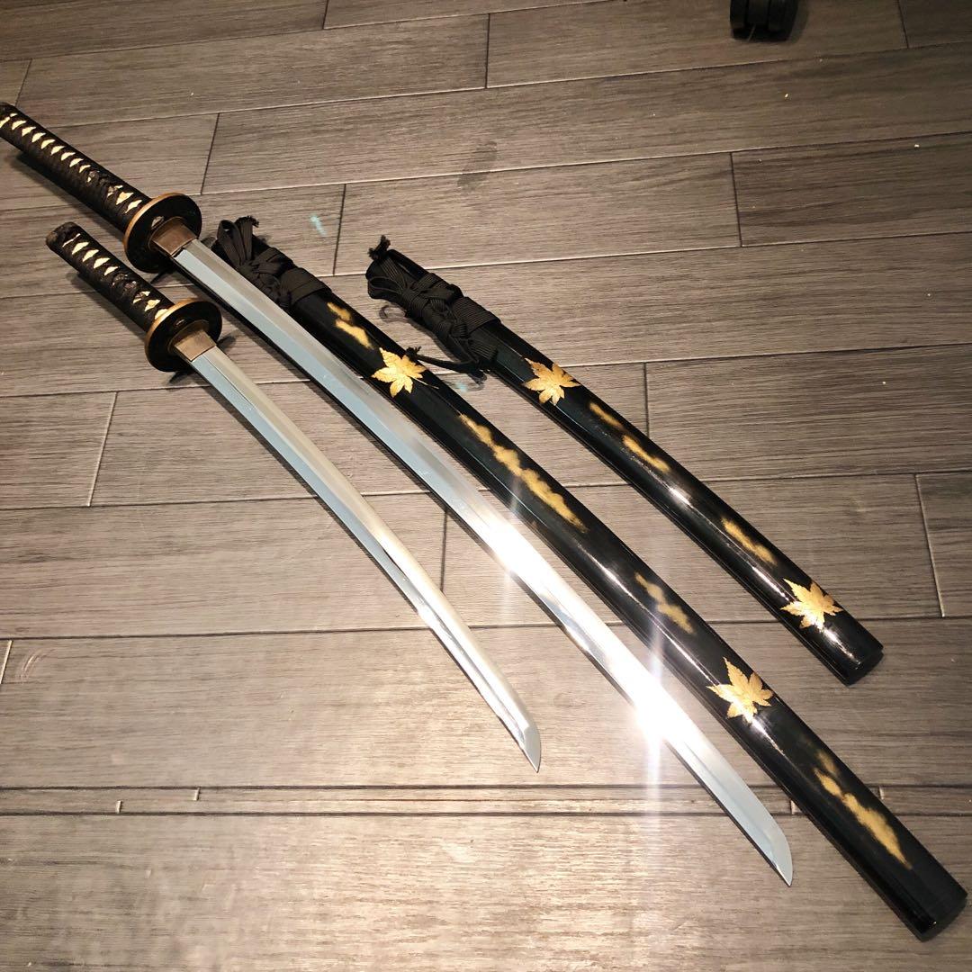 高級模造刀　高級居合刀　 土佐美術刀剣　大小セット　本研波刃　紅葉柄