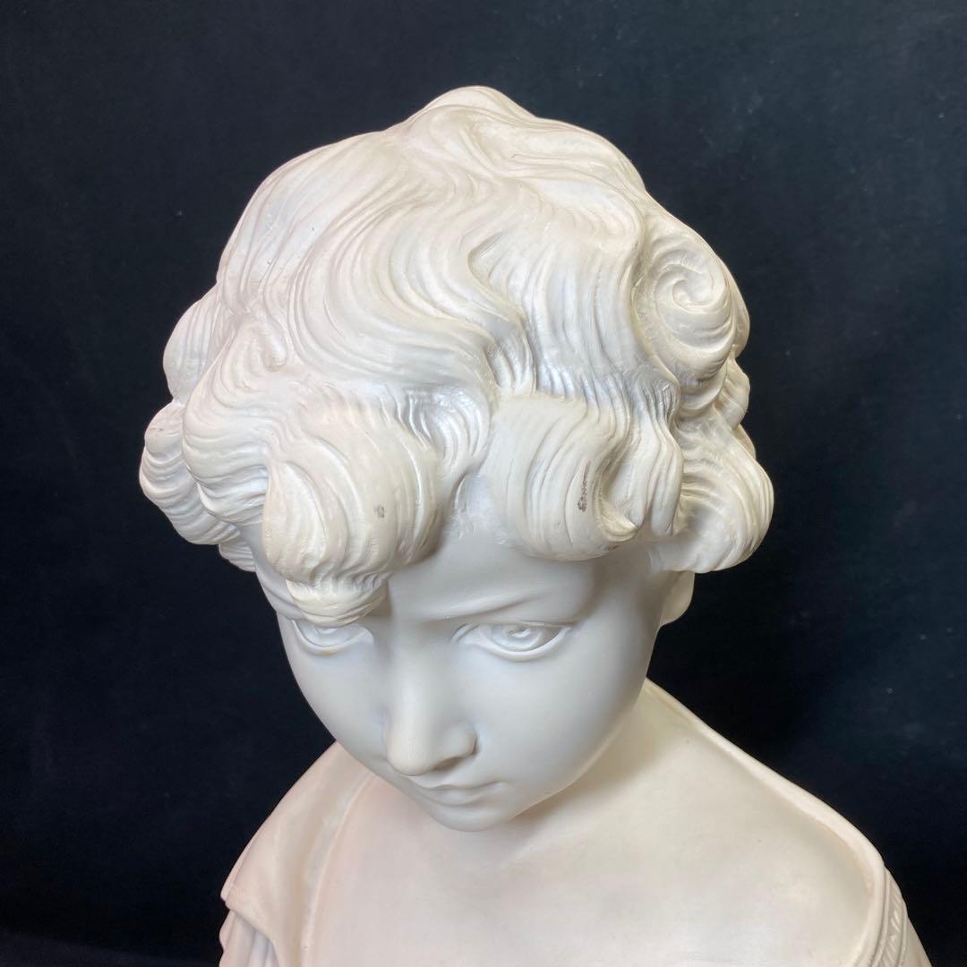 《ジュゼッペ・ペッシ》少女の胸像　白い陶器製　イタリア製