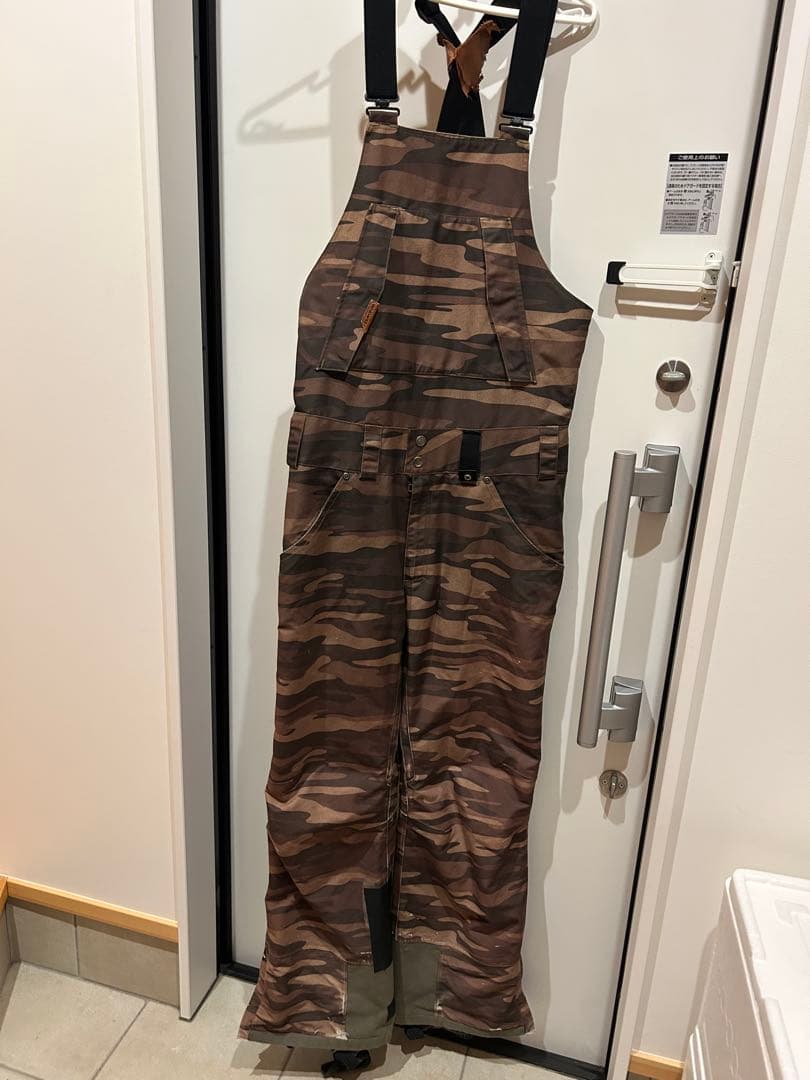 DAKINE カモフラージュ ビブパンツ M