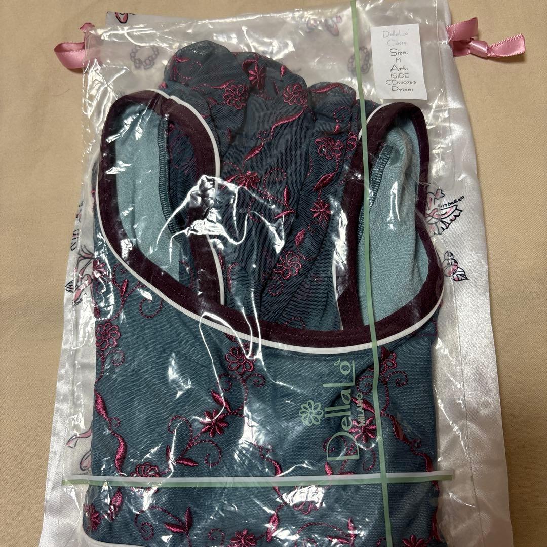 デラロ　ミラノバレエレオタードMサイズ