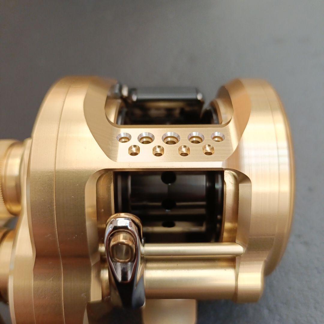 カスタム品　SHIMANO CALCUTTA CONQUEST 200HG