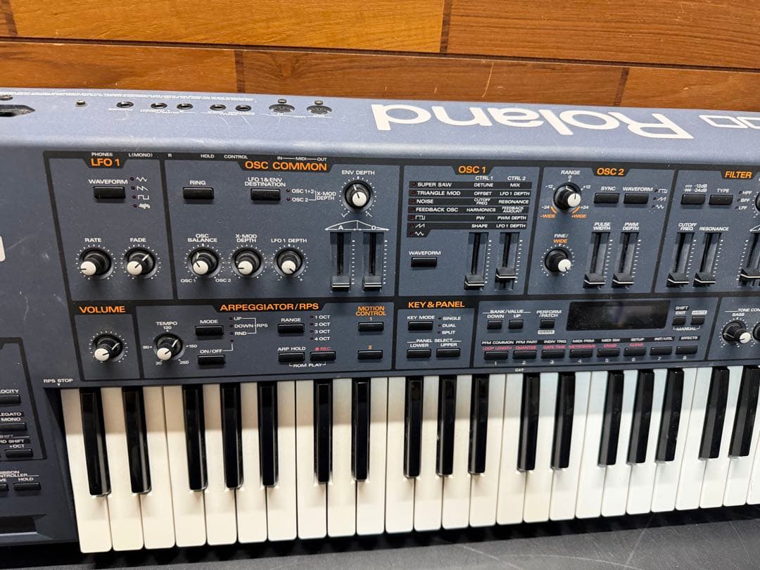 Roland JP-8000 ローランド アナログモデリングシンセサイザー