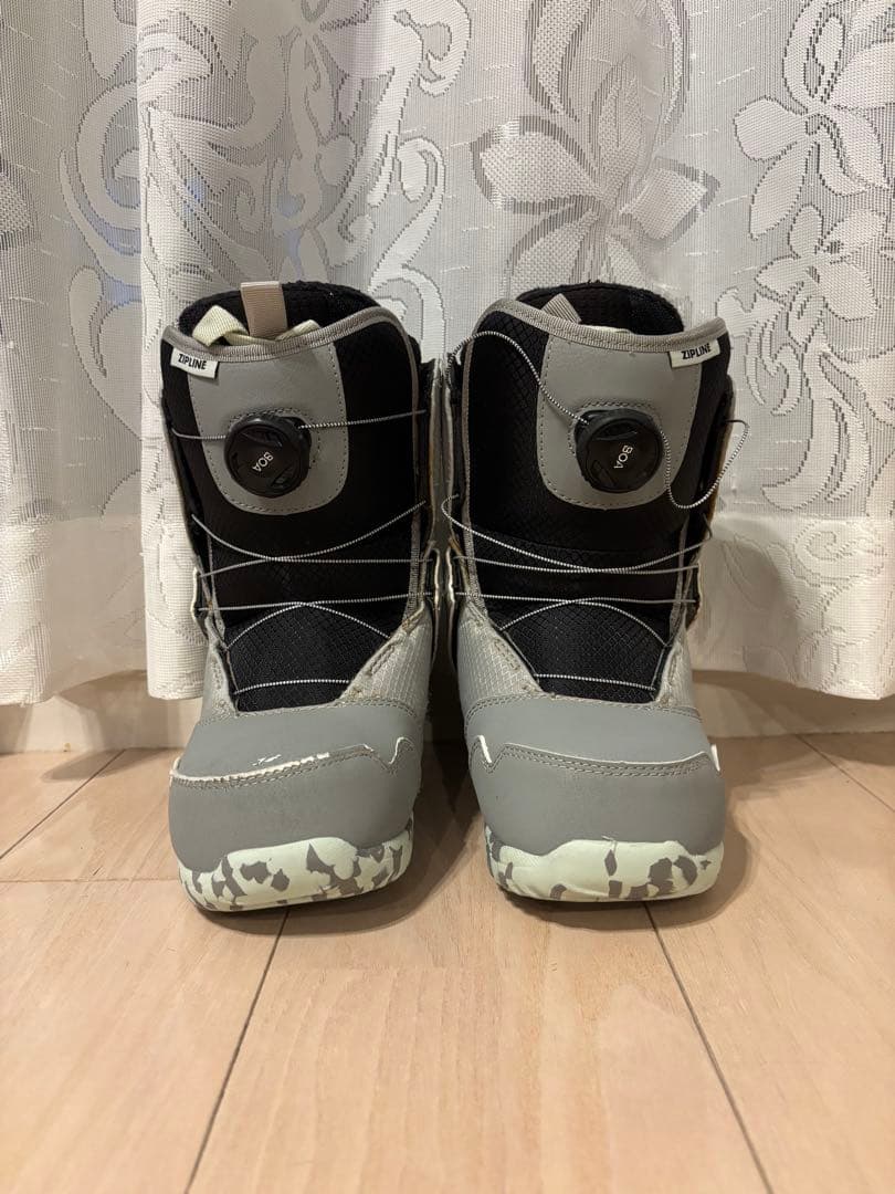 Burton ZIPLINE BOAキッズスノーボードブーツ　22cm