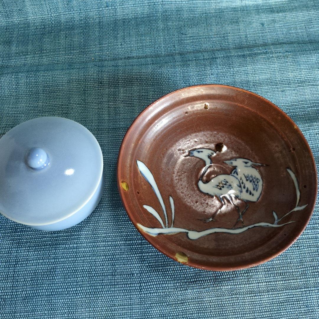 貴祥窯蓋付き湯呑みと中皿