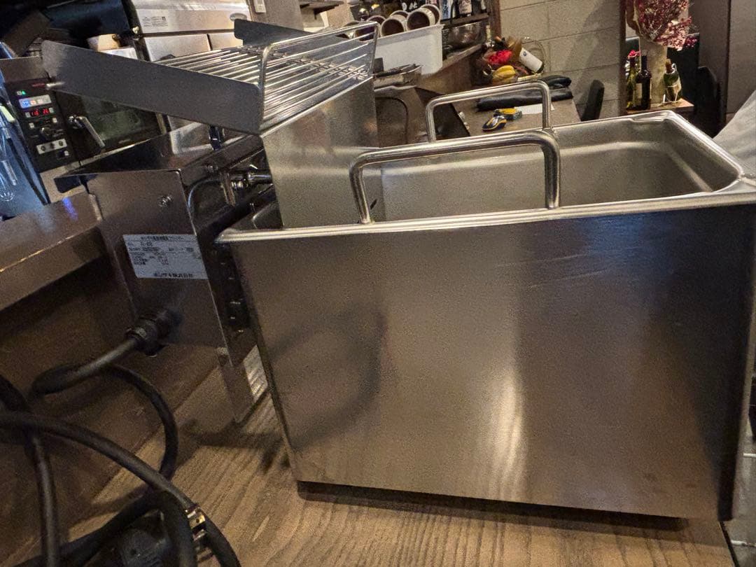 HOSHIZAKI FL-8TB 電気フライヤー200V 2016年式 ホシザキ