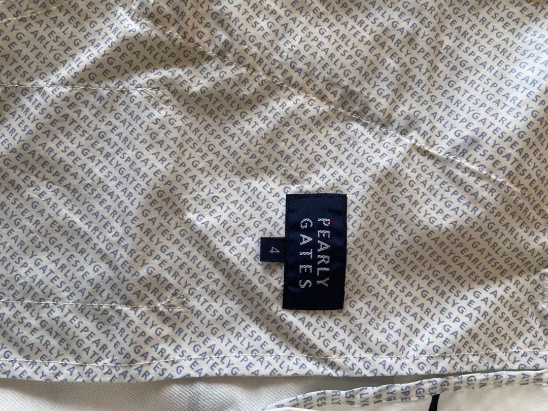 値下げ！新品　PEARLY GATES ロゴプリント ショートパンツ 　サイズ4