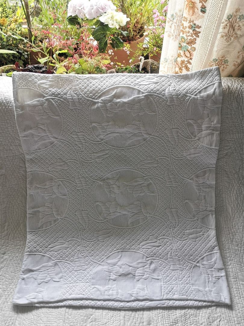 ヴィンテージ ピケドプロヴァンス チューリップ 百合風 花織肉厚クッションカバー