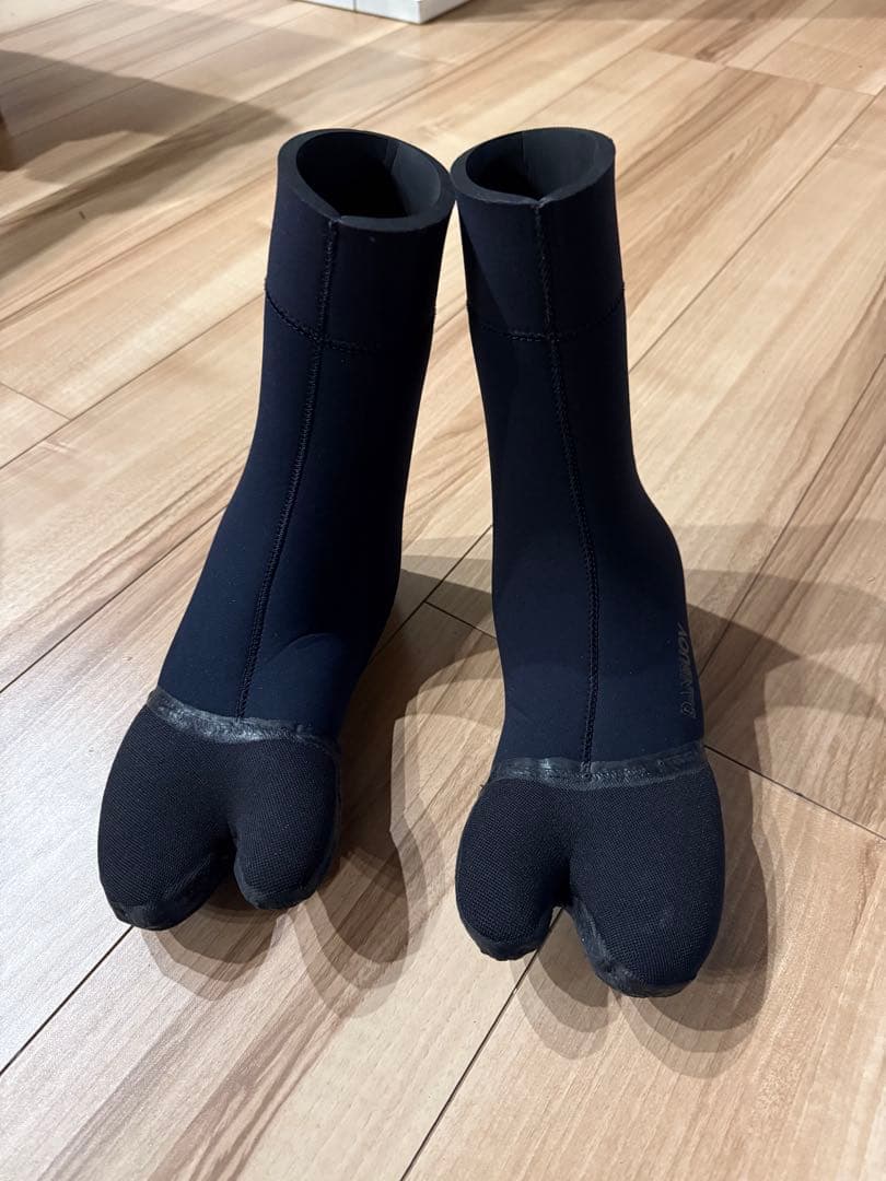 今期　DANBUOY XL 5mm サーフブーツ