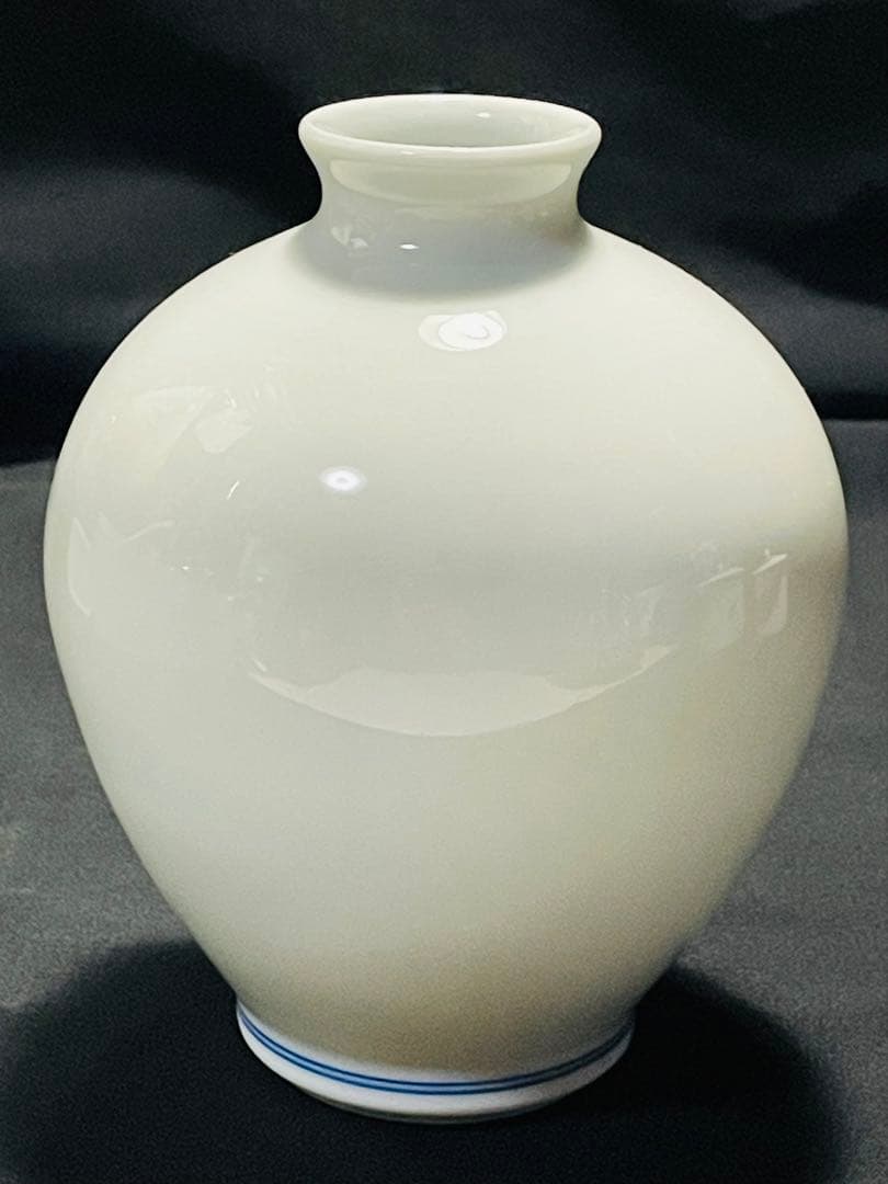 十二代酒井田柿右衛門　柿絵花瓶供箱