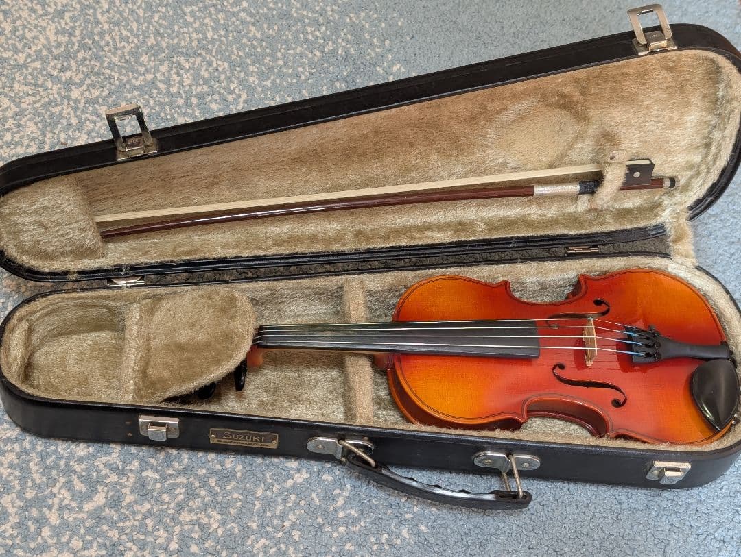 スズキ　8分の1　バイオリン