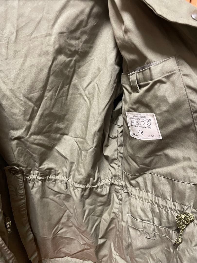 実物スイス軍  マウンテンパーカー  ミリタリージャケット  ユーロミリタリー