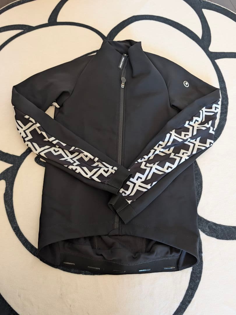 ASSOS【MILLE GT Winter Jacket EVO】