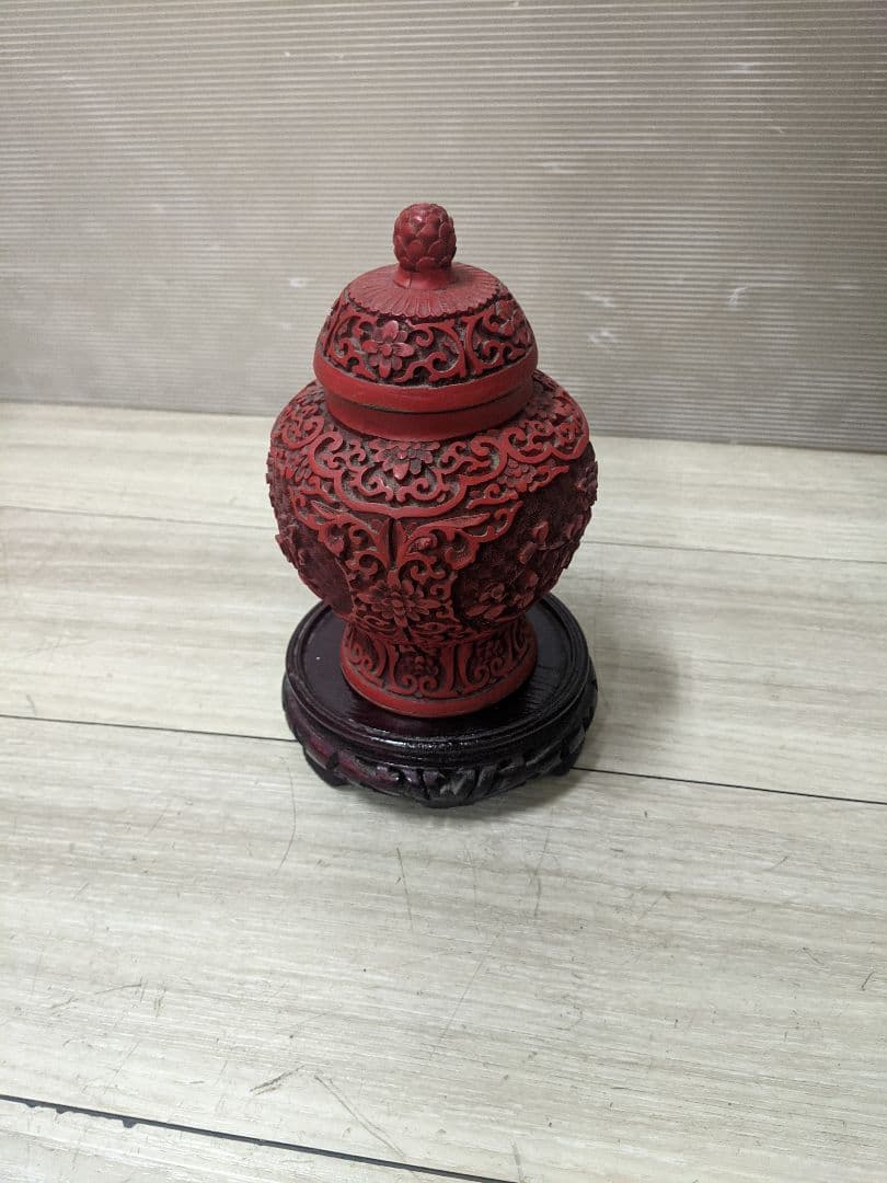 唐物 山水花草彫り 堆朱 茶入れ 唐木台付 彫漆 漆器 茶道具