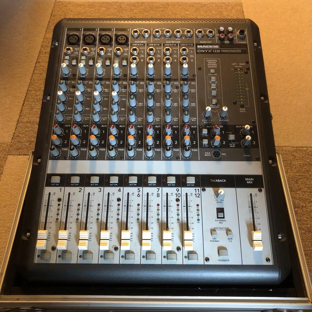 ケース付き　MACKIE ONYX 1220 アナログミキサー