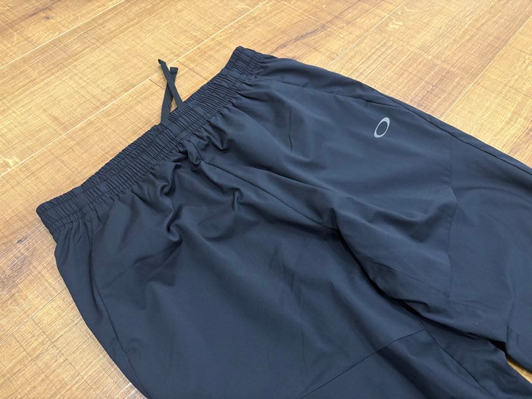 Oakley ブラックカモフラージュ ウィンドブレーカー&パンツ　セットアップ