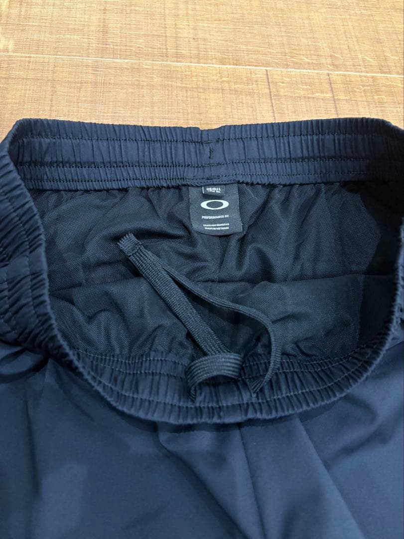 Oakley ブラックカモフラージュ ウィンドブレーカー&パンツ　セットアップ