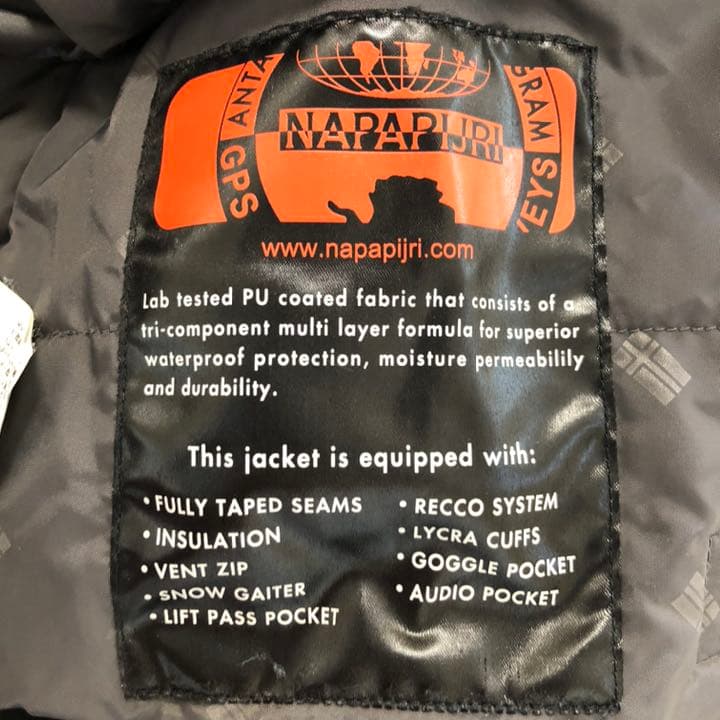 美品！ナパピリ napapijri スノボ　RECCO サイズS相当