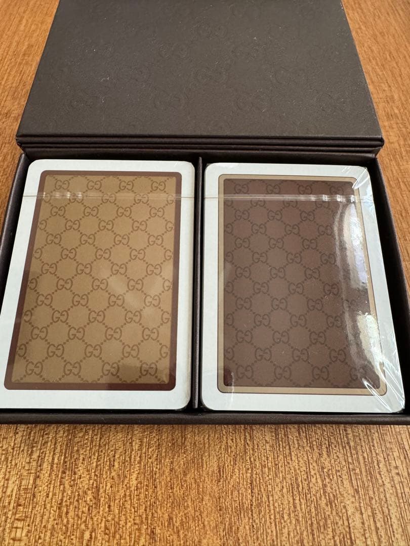 新品未開封GUCCIトランプ Gucci 2 デック 希少