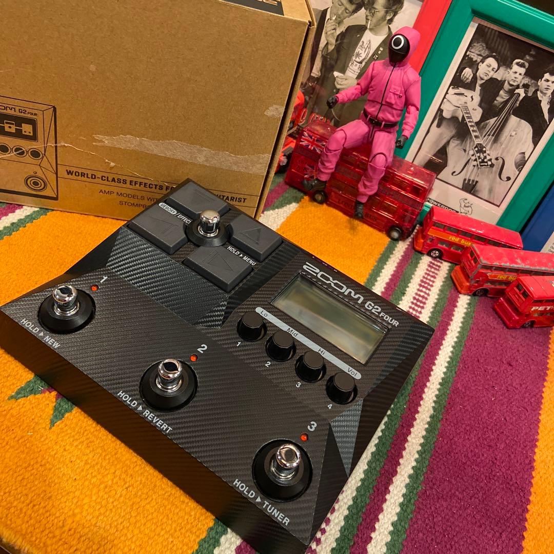 ZOOM G2 FOUR　傷なし　極美品　値下げ不可