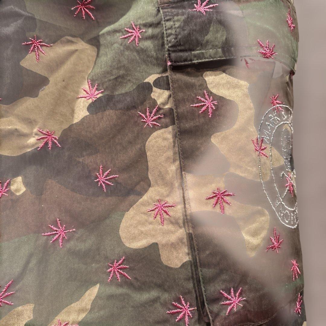 新品マークアンドロナ　ピンクベルト付き　迷彩ハーフパンツ　サイズXXL